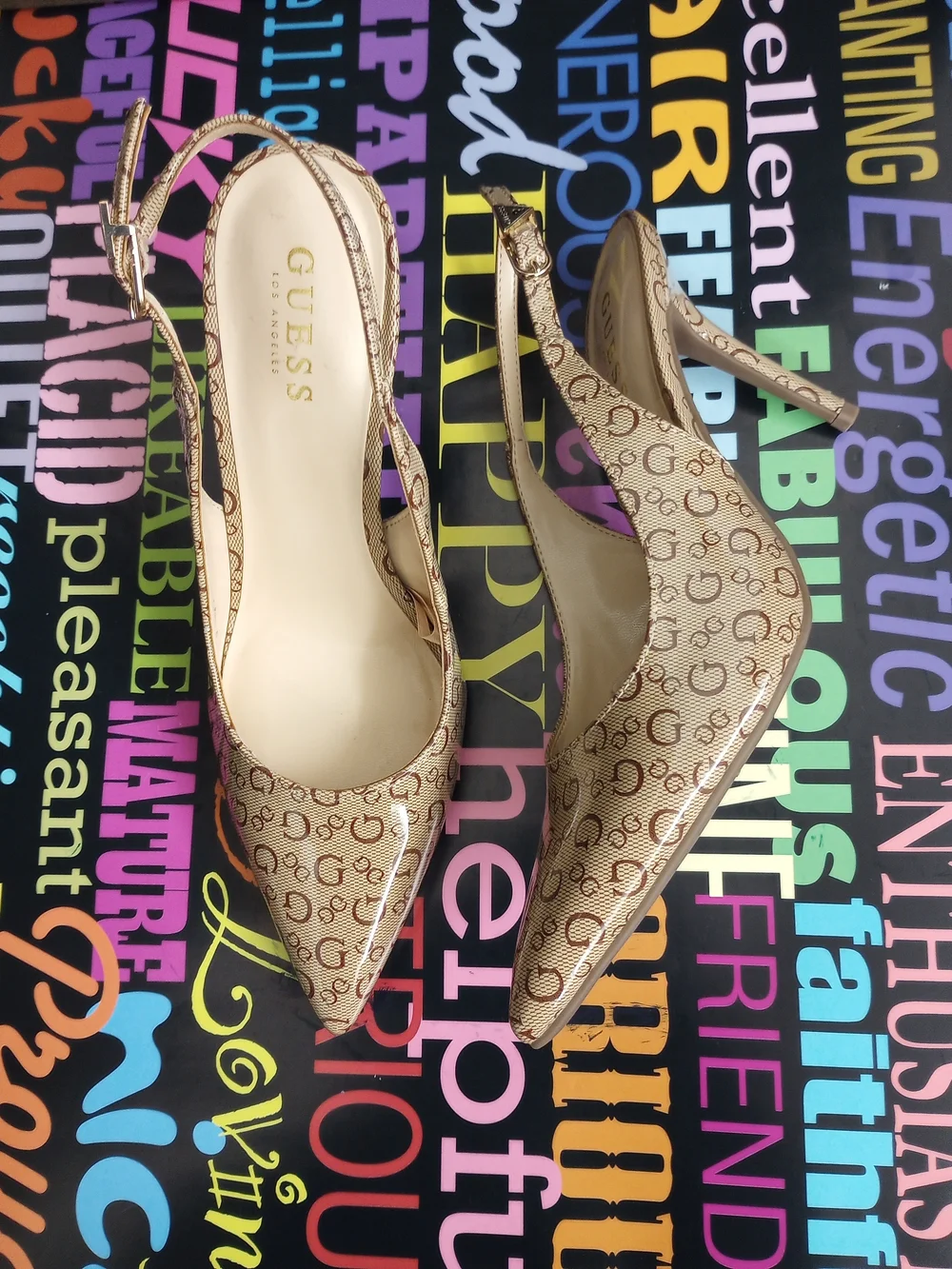 Phenomenal Patent Pointed-Toe GUESS Slingback Heels!.